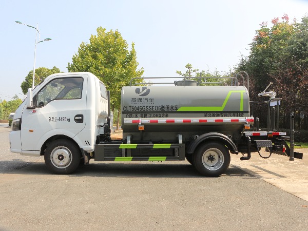 东风途逸蓝牌3吨洒水车